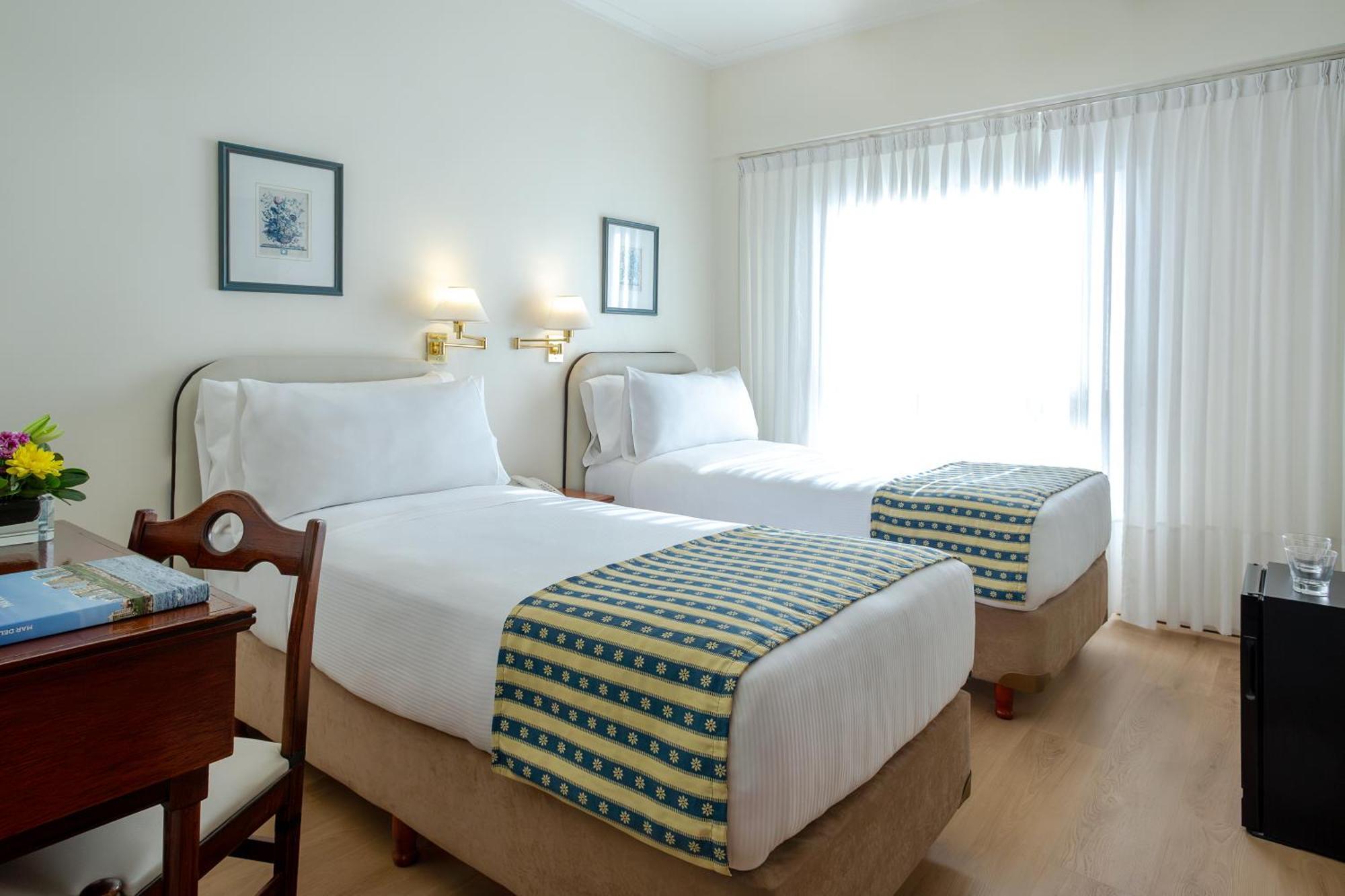 מר דל פלאטה Hotel Iruna מראה חיצוני תמונה