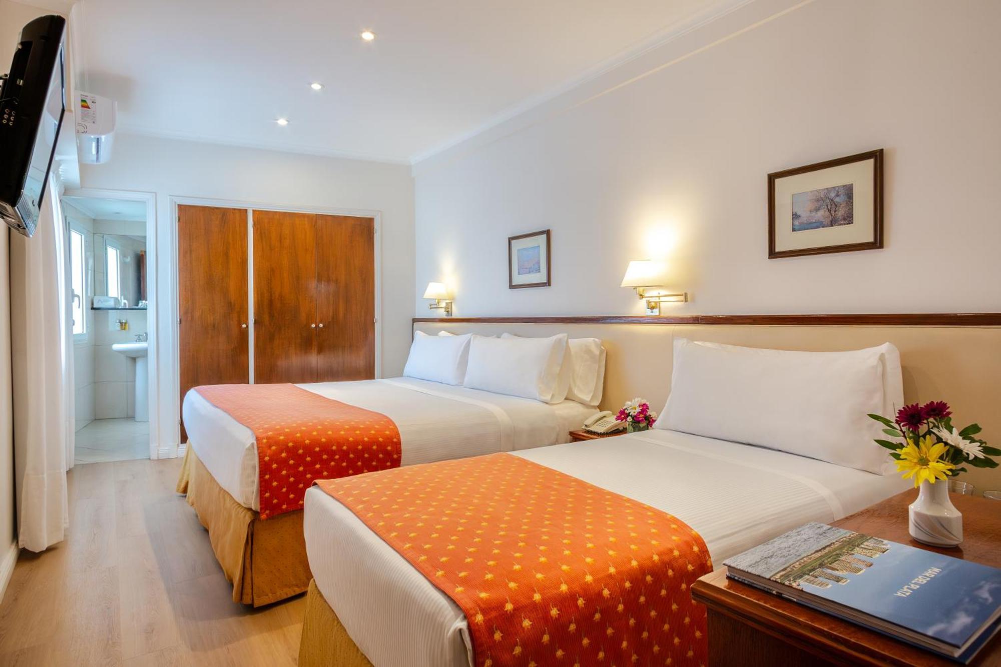 מר דל פלאטה Hotel Iruna מראה חיצוני תמונה